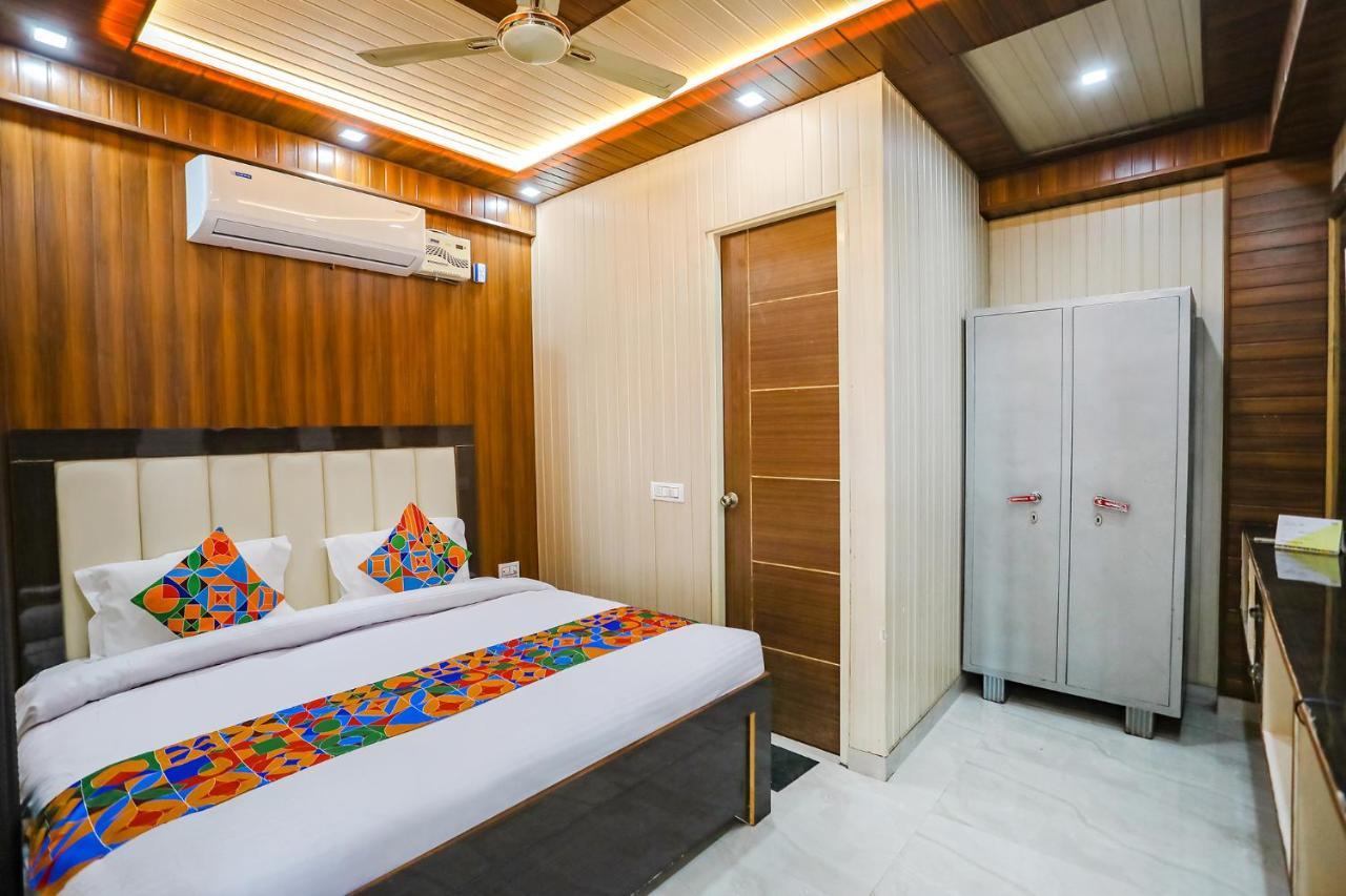Fabhotel Jms Residency Dehradun Zewnętrze zdjęcie